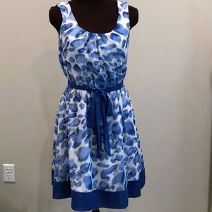 ELLE Dress, size M